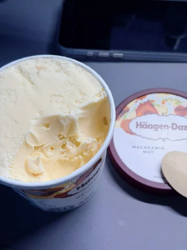 Nhấp để xem toàn màn hình Kem Haagen-Dazs Mini Cup 100ml x 6 Ly photo review